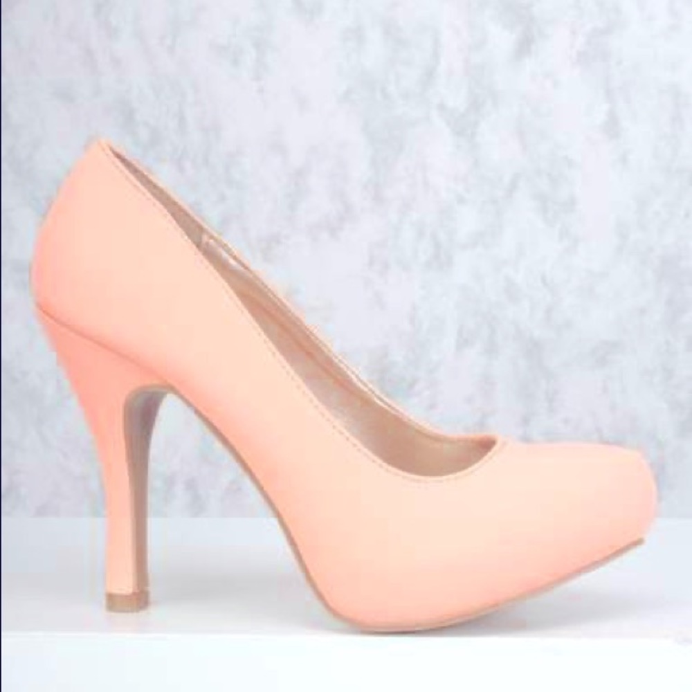 Pretty light pink heels